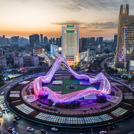 Ramada Plaza Optics Valley Hotel Wuhan Luaran gambar