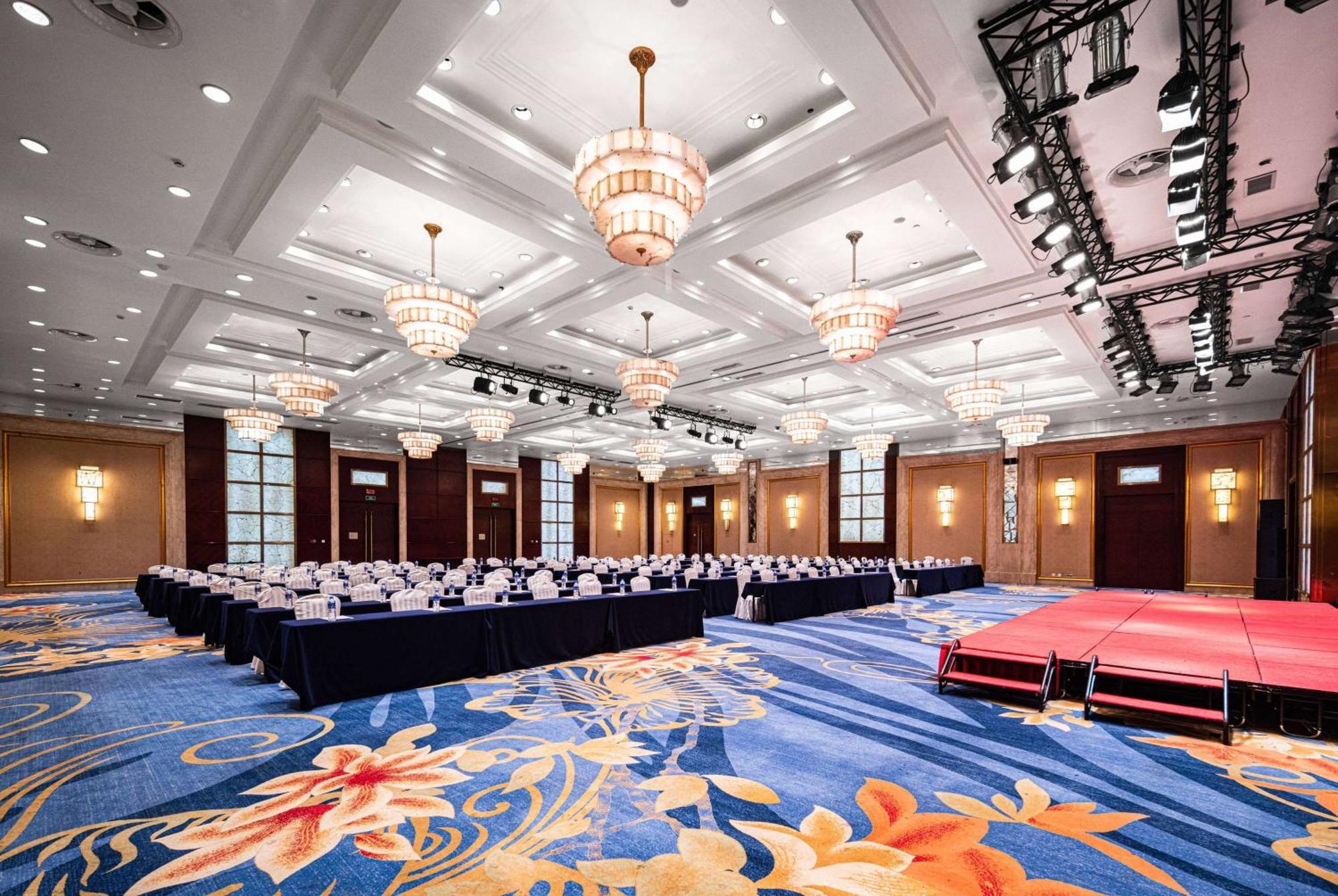 Ramada Plaza Optics Valley Hotel Wuhan Luaran gambar