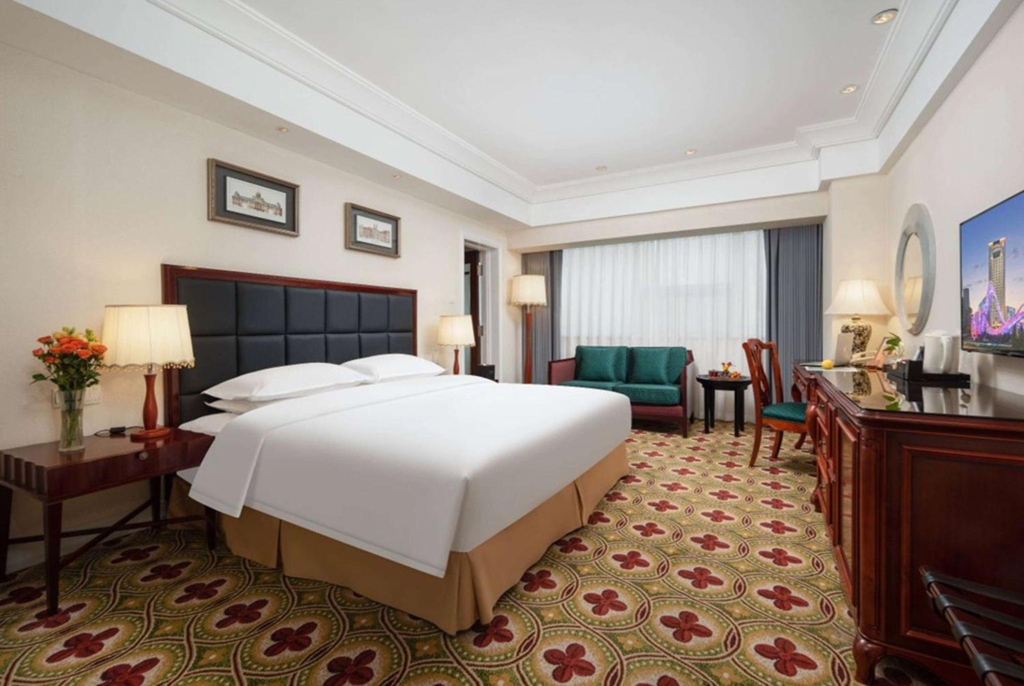 Ramada Plaza Optics Valley Hotel Wuhan Luaran gambar