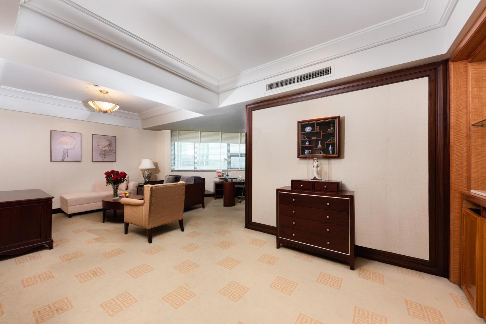 Ramada Plaza Optics Valley Hotel Wuhan Luaran gambar