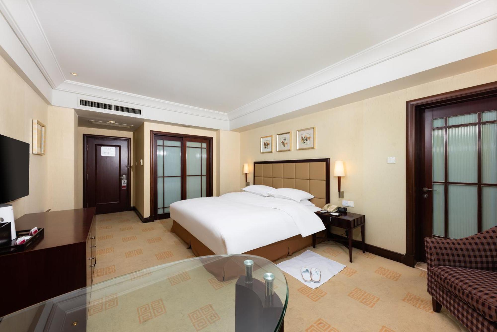 Ramada Plaza Optics Valley Hotel Wuhan Luaran gambar