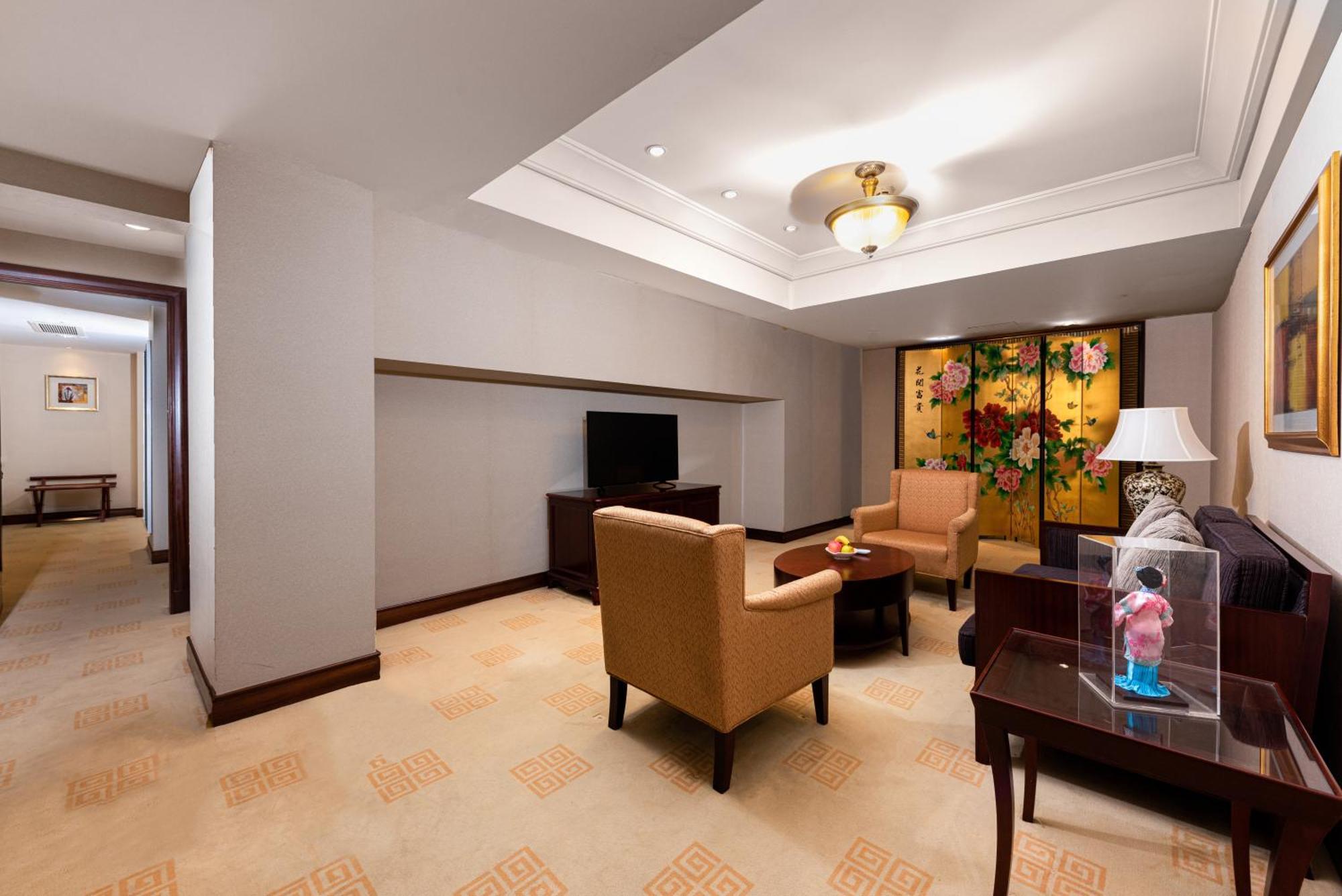 Ramada Plaza Optics Valley Hotel Wuhan Luaran gambar