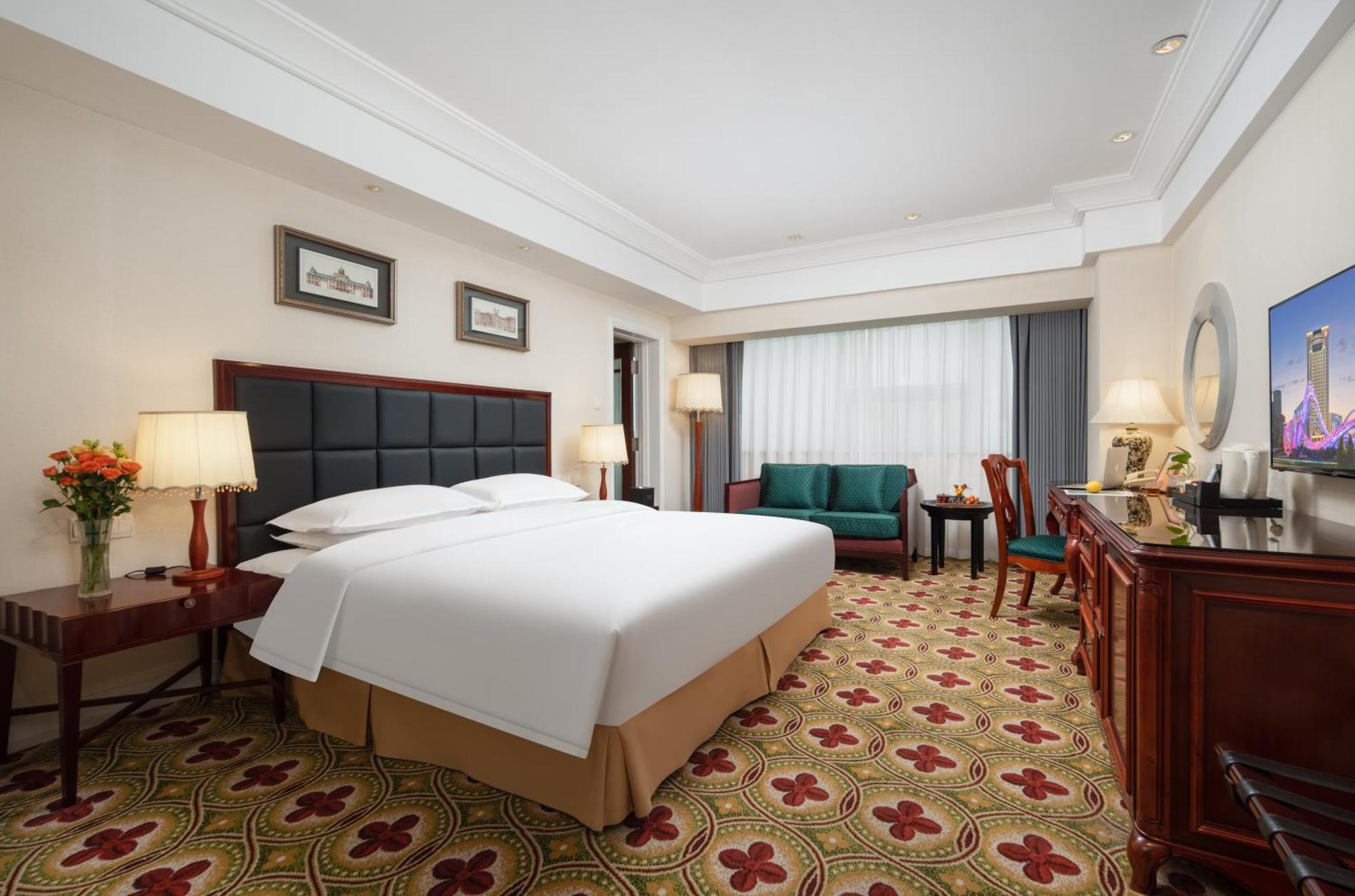 Ramada Plaza Optics Valley Hotel Wuhan Luaran gambar