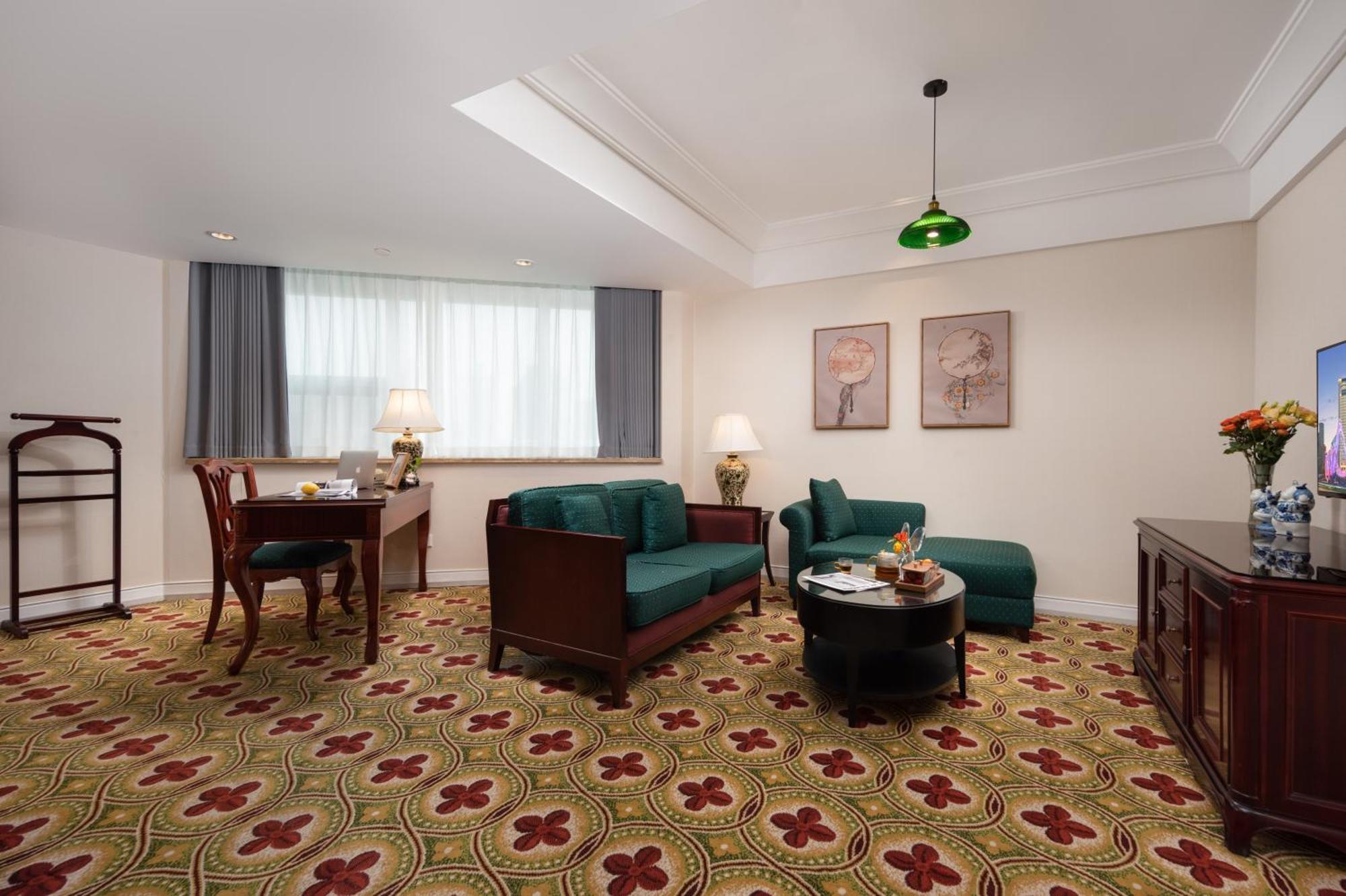 Ramada Plaza Optics Valley Hotel Wuhan Luaran gambar