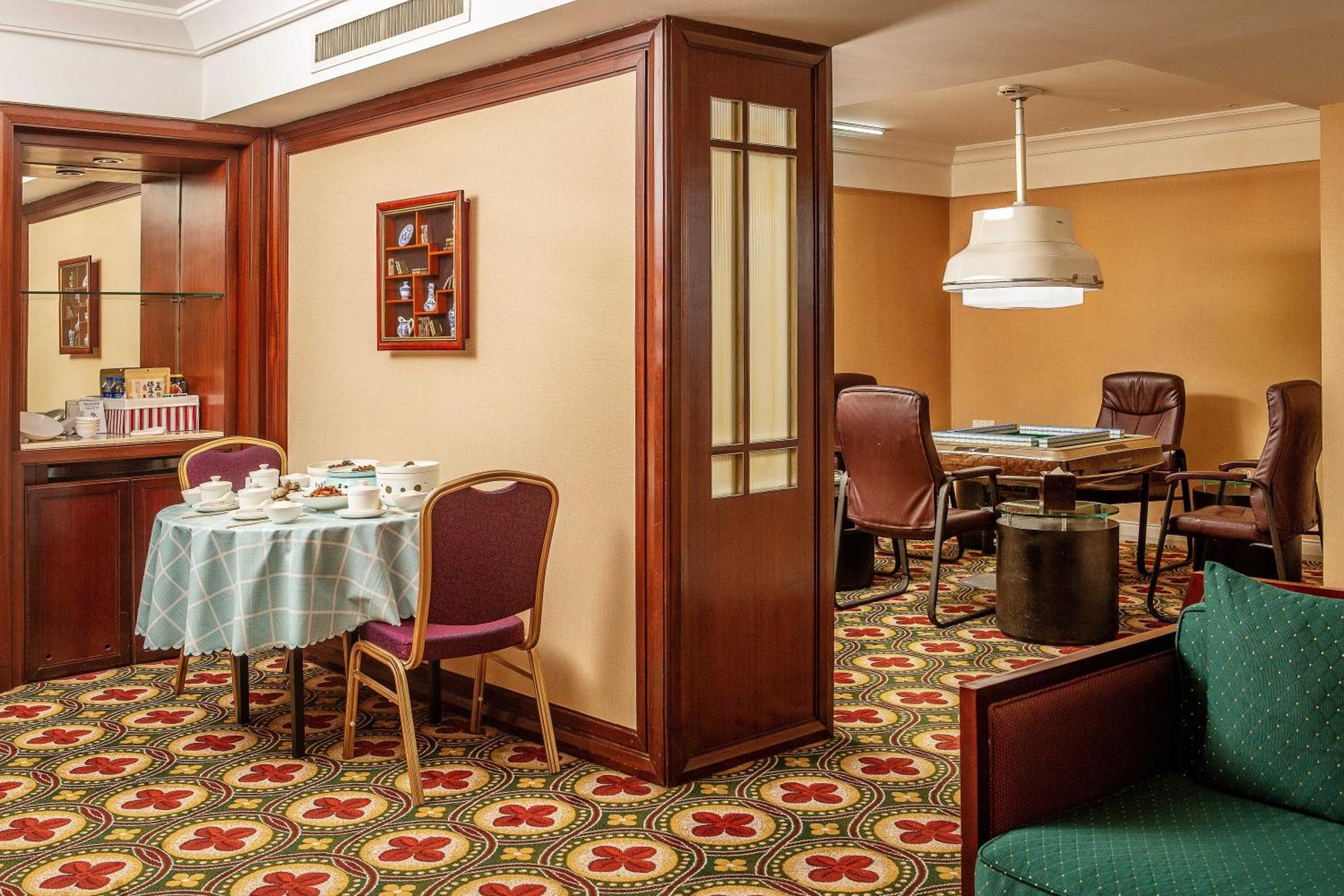 Ramada Plaza Optics Valley Hotel Wuhan Luaran gambar