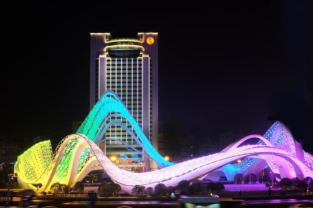 Ramada Plaza Optics Valley Hotel Wuhan Luaran gambar